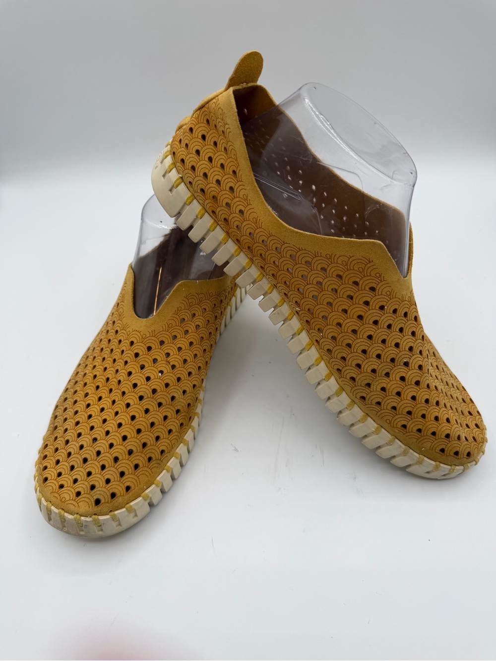 Ilse Jacobsen Tulip GOLD Yellow Perforated Slip-on Sneakers Shoes Womens